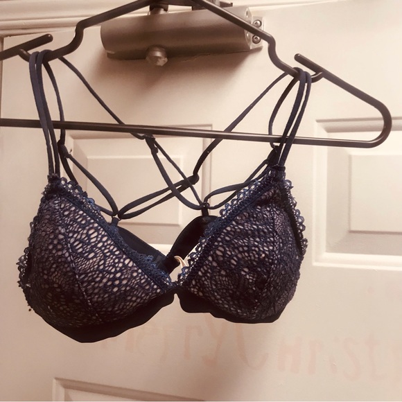 Rose & Vine Bra - Picture 3 of 16